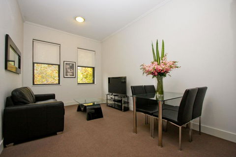 The Star Apartments - Accommodation ACT 0