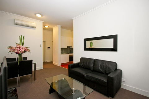 The Star Apartments - Accommodation ACT 6