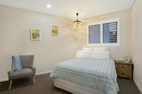 Belle Vue- Penthouse At Black Beach - Accommodation ACT 12