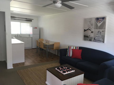 Tomaree Lodge - Accommodation ACT 1