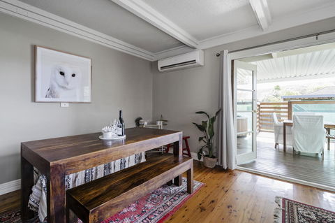 The Spa Cottage With HotTub, Netflix & Stan - Accommodation ACT 27