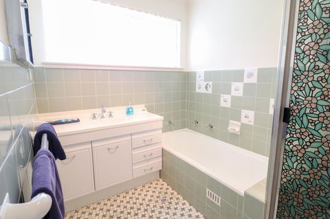 Coastal Horizons Beach House - Accommodation ACT 11