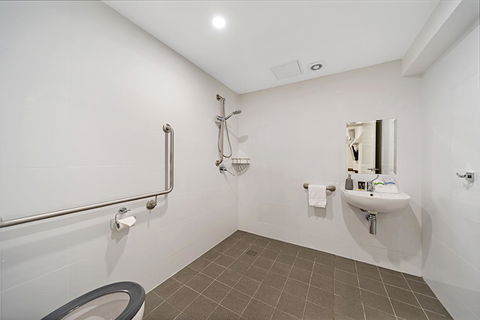 Carlton Suites - Accommodation ACT 5