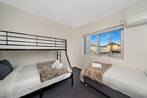 Carlton Suites - Accommodation ACT 22
