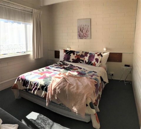 Kon Tiki Apartments - Accommodation ACT 26