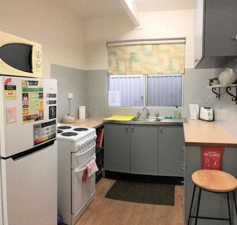 Kon Tiki Apartments - Accommodation ACT 21