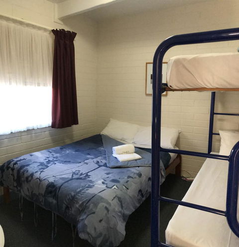 Kon Tiki Apartments - Accommodation ACT 15