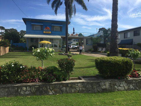 Kon Tiki Apartments - Accommodation ACT 1