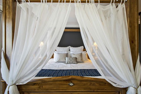 Mountainside B & B - Accommodation ACT 34