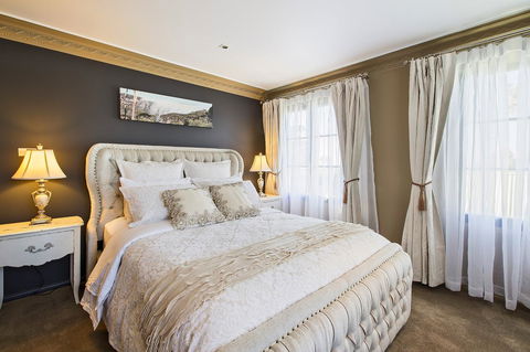 Mountainside B & B - Accommodation ACT 18