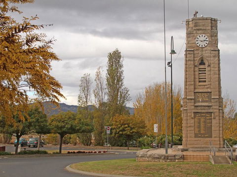 The Old Saddlery - Accommodation ACT 11