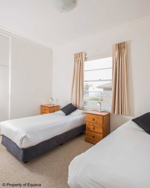 Villa Blue - Accommodation ACT 15
