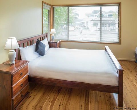 Villa Blue - Accommodation ACT 8