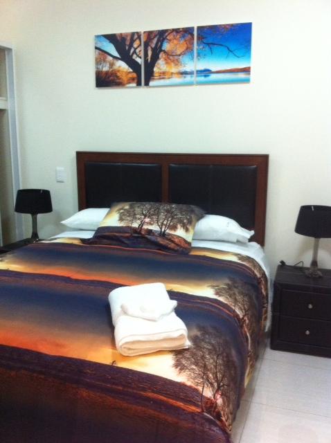 Nomikis\'On The Avenue - Accommodation ACT 13