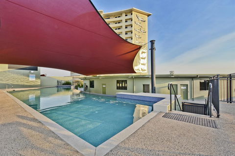 Nomikis\'On The Avenue - Accommodation ACT 17