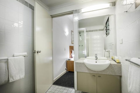 Mercure Darwin Airport Resort - Accommodation ACT 24
