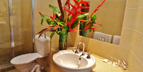 Palms City Resort - Accommodation ACT 15