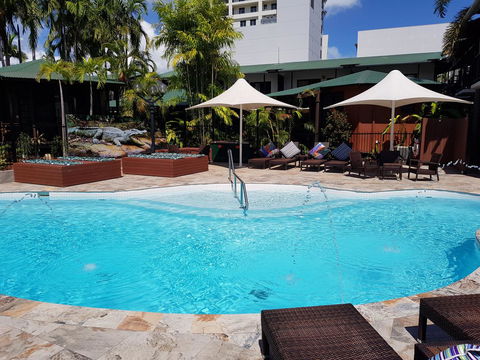 Palms City Resort - Accommodation ACT 1