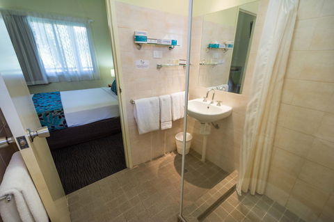 Palms City Resort - Accommodation ACT 32