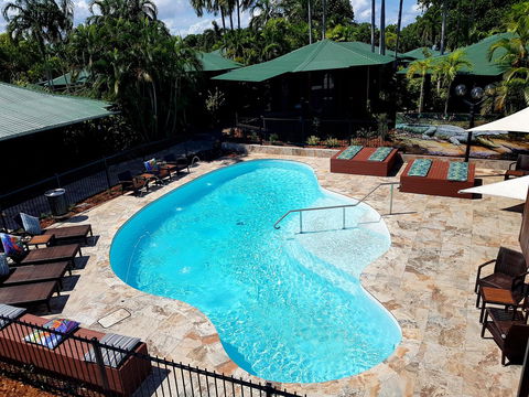 Palms City Resort - Accommodation ACT 2