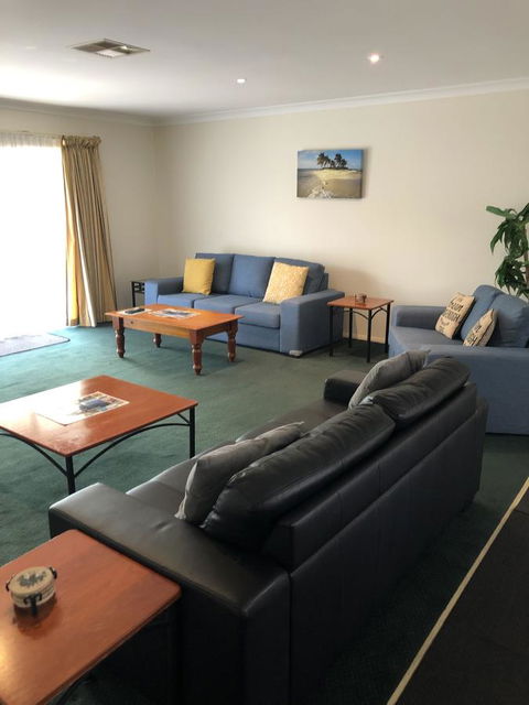Beaches Serviced Apartments - Accommodation ACT 7
