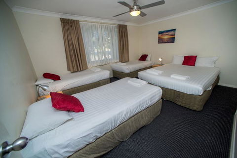 Beaches Serviced Apartments - Accommodation ACT 0