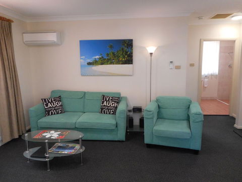 Beaches Serviced Apartments - Accommodation ACT 25