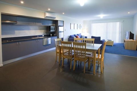 Corrigans Cove - Accommodation ACT 5