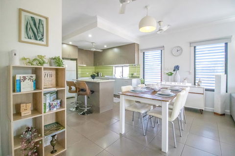 ZEN QUEST - The NOMADS PAD Near Nightcliff Markets & Sunset Foreshore - Accommodation ACT 12