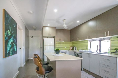 ZEN QUEST - The NOMADS PAD Near Nightcliff Markets & Sunset Foreshore - Accommodation ACT 27