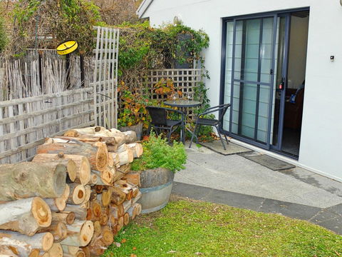 Rock Wallaby - Accommodation ACT 2