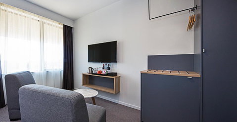 Mantra MacArthur Hotel - Accommodation ACT 27
