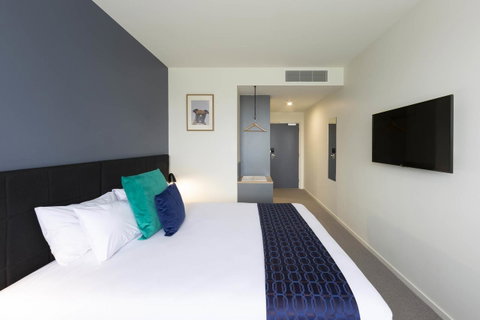 Mantra MacArthur Hotel - Accommodation ACT 16