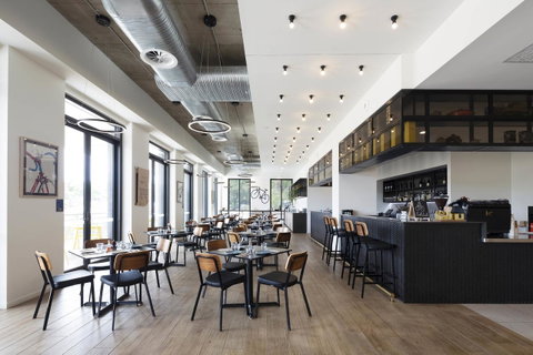 Mantra MacArthur Hotel - Accommodation ACT 40