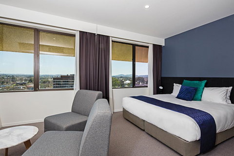 Mantra MacArthur Hotel - Accommodation ACT 12