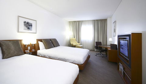 Novotel Canberra - Accommodation ACT 19