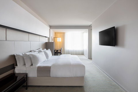 Hotel Realm - Accommodation ACT 9