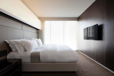 Hotel Realm - Accommodation ACT 15