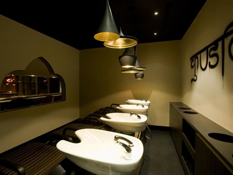 Hotel Realm - Accommodation ACT 37
