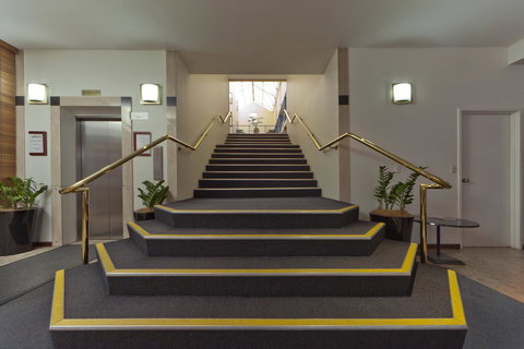 Madison Capital Executive Apartments - Accommodation ACT 9