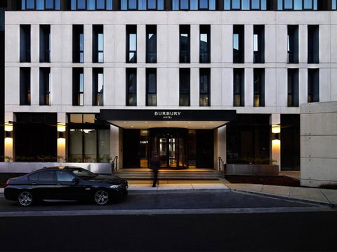 Burbury Hotel - Accommodation ACT 0