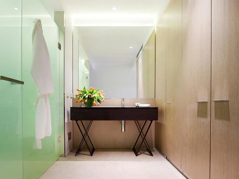 Burbury Hotel - Accommodation ACT 6