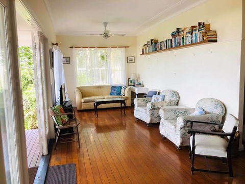 BOSCOBEL COTTAGE - MAGICAL BEACH & RIVER VIEWS - KINGSCLIFF - Accommodation ACT 2