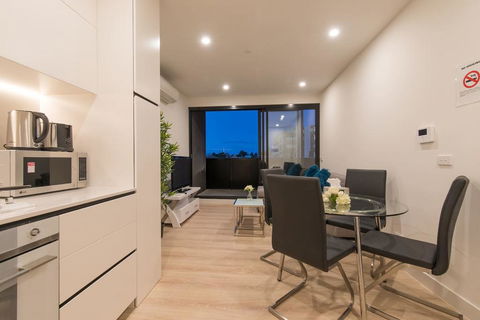 Box Hill Central 1 Bedroom Delight@Elland Avenue - Accommodation ACT 0