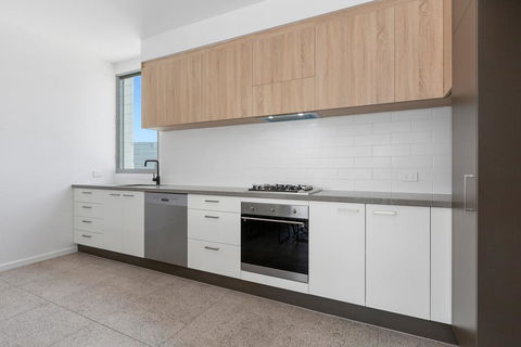 BRAND NEW OCEAN AVENUE TOWNHOUSE - Accommodation ACT 3