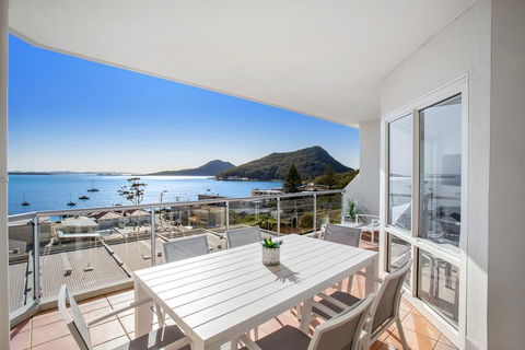Breakwater Apartment 403 - Accommodation ACT 2