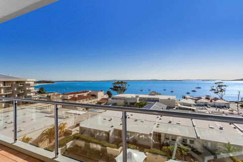 Breakwater Apartment 403 - Accommodation ACT 3