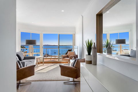Breakwater Apartment 403 - Accommodation ACT 0