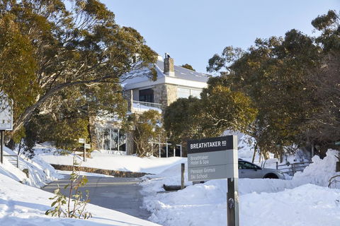Breathtaker Hotel And Spa - Accommodation ACT 1