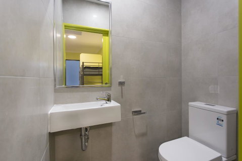 Breeze Lodge - Accommodation ACT 2